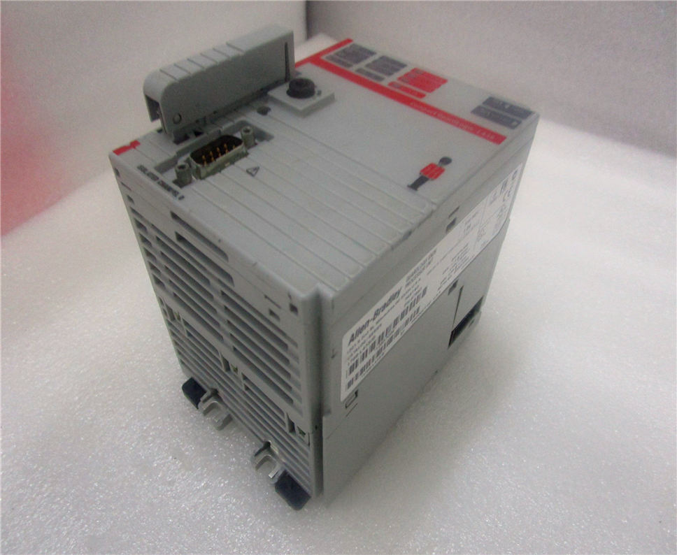 Allen Bradley 1768-L43S Module