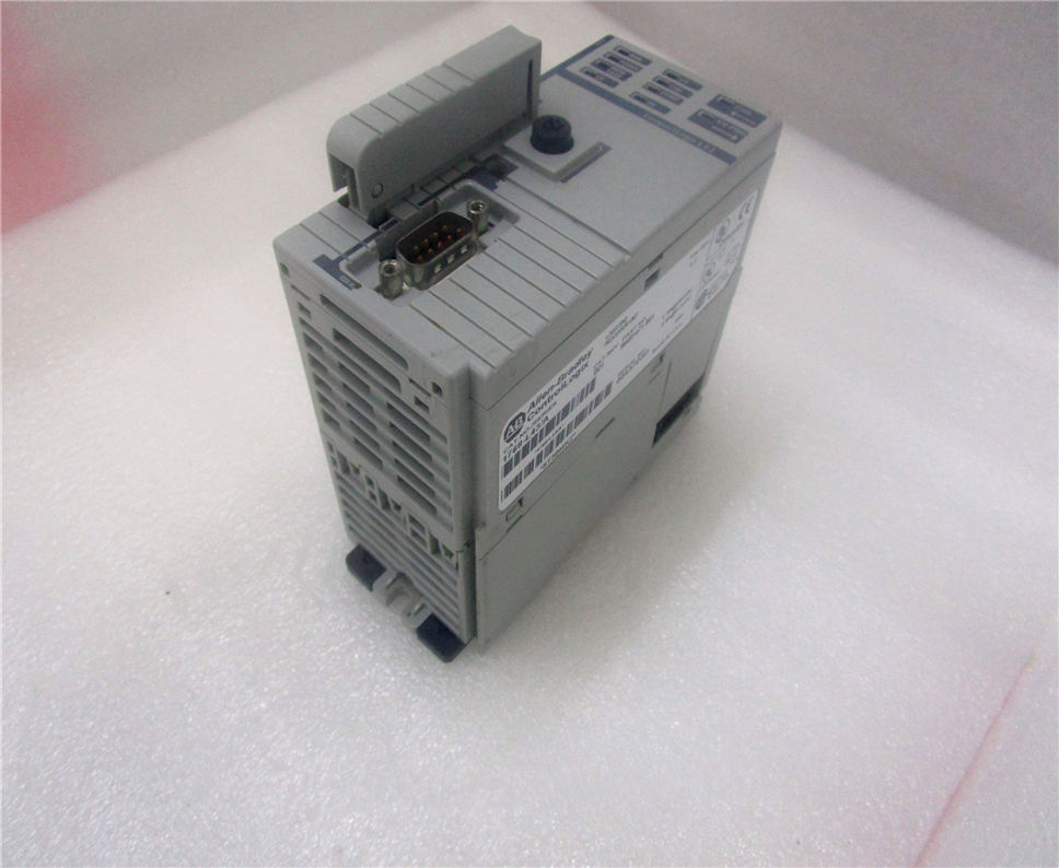 Allen Bradley 1768-L43 Module