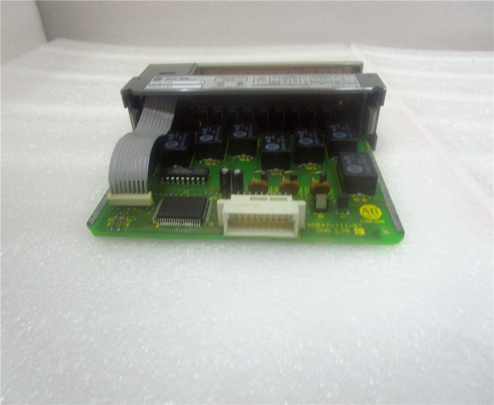 Allen Bradley 1746-OX8 Module