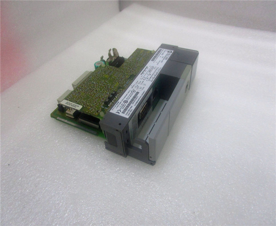 Allen Bradley 1747-L552 Module