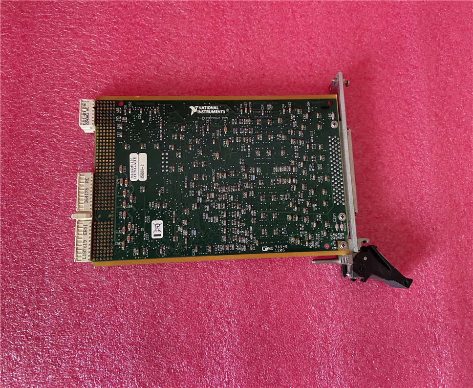 NI PXI-6713  Output Module