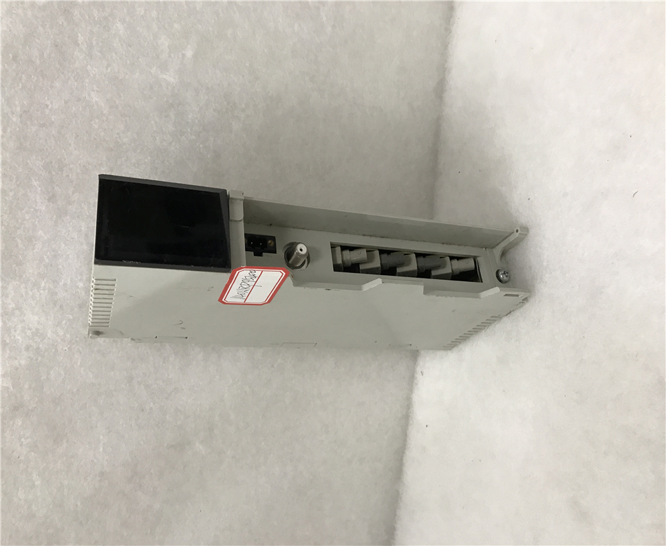 Schneider  140NRP95400 Module