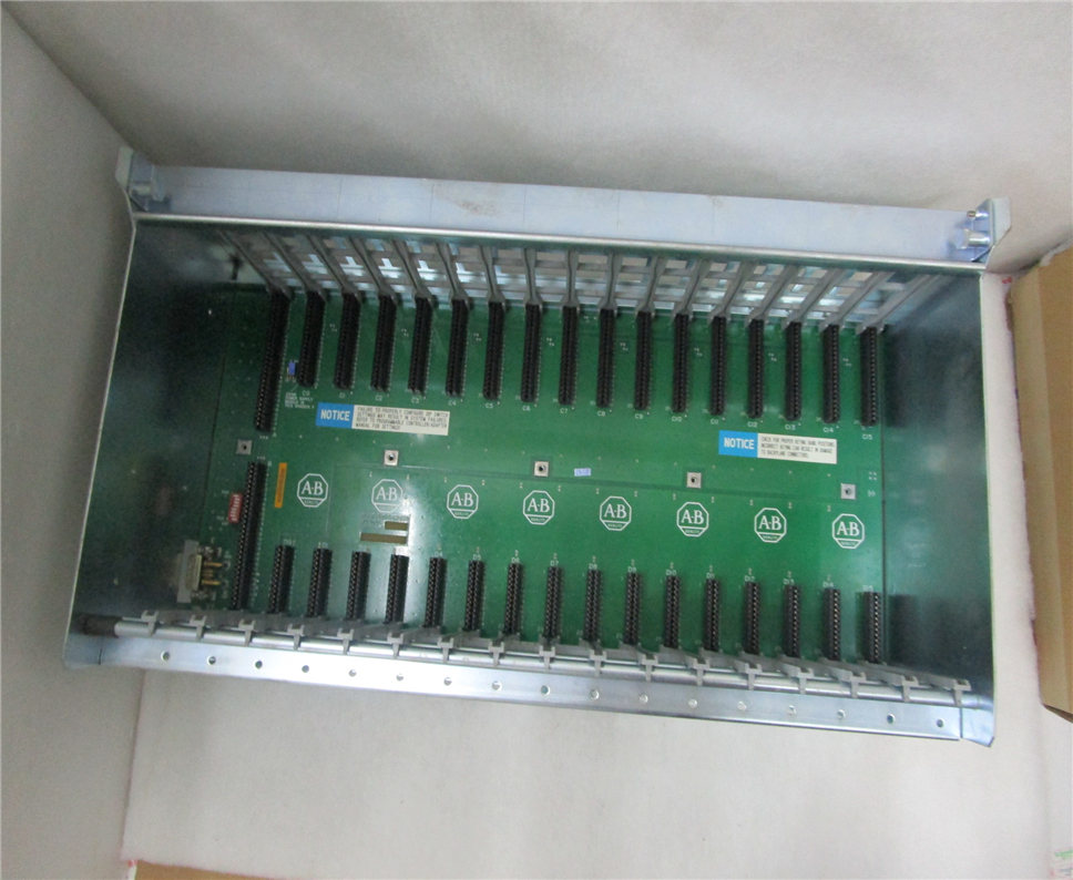 Allen Bradley	1771-A4B Module