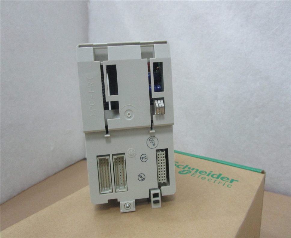 SCHNEIDER PC-A984-130 Module