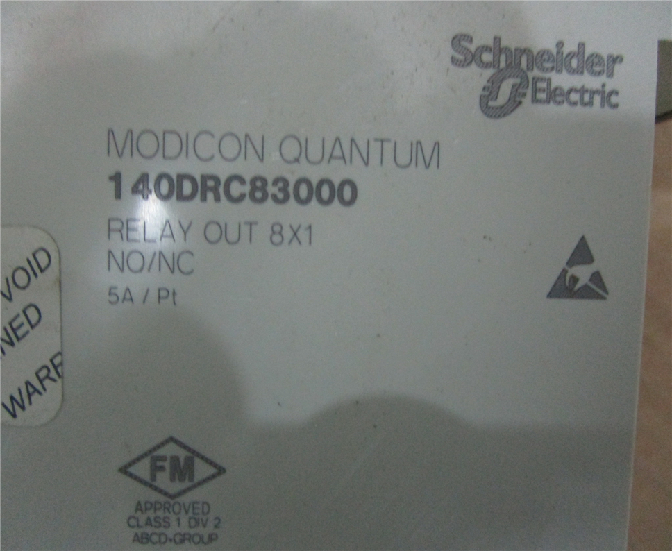 SCHNEIDER 140DRC83000 Module