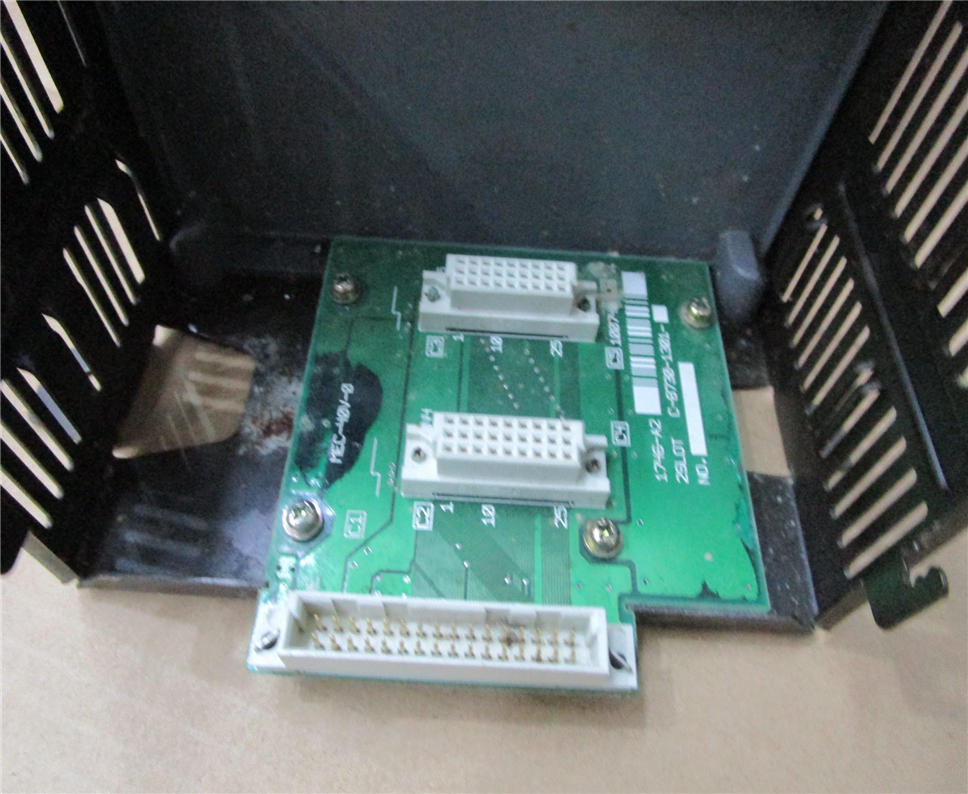 Allen Bradley 1746-A2 Module