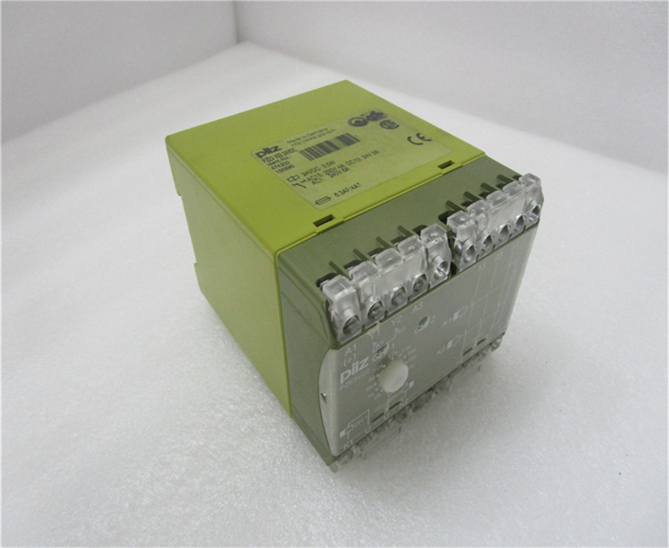 PILZ  PZE3V22 24VDC Module