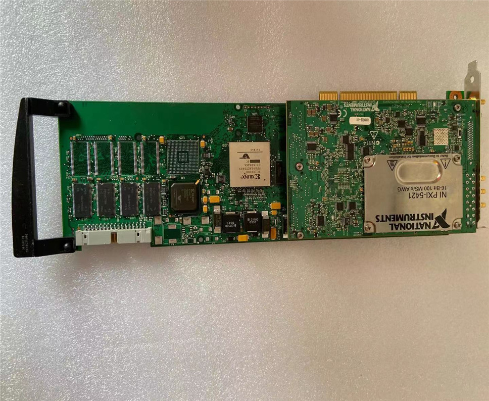 PXI-2558 National Instruments communication module