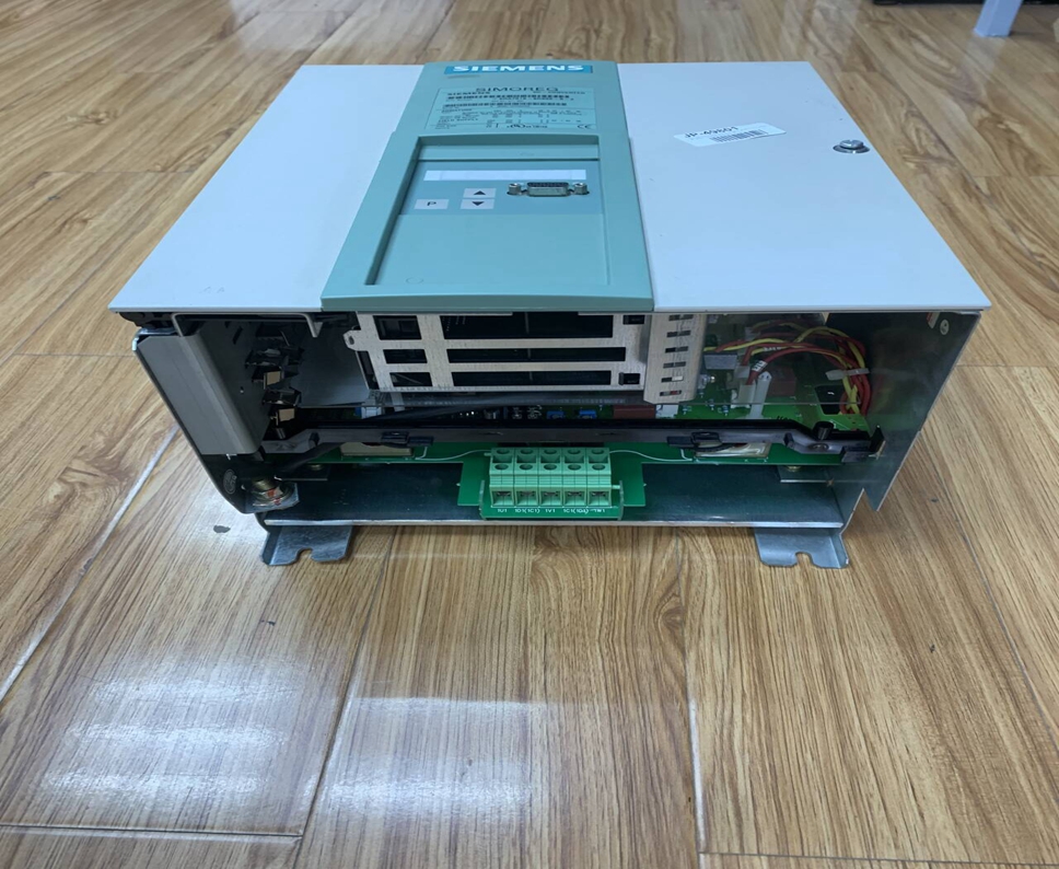 SIEMENS 6RA7018-6FS22-0-Z